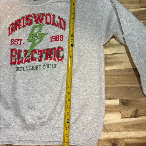 Griswold Electric “we’ll light you up” funny sweater size Large - Picture 4 of 8